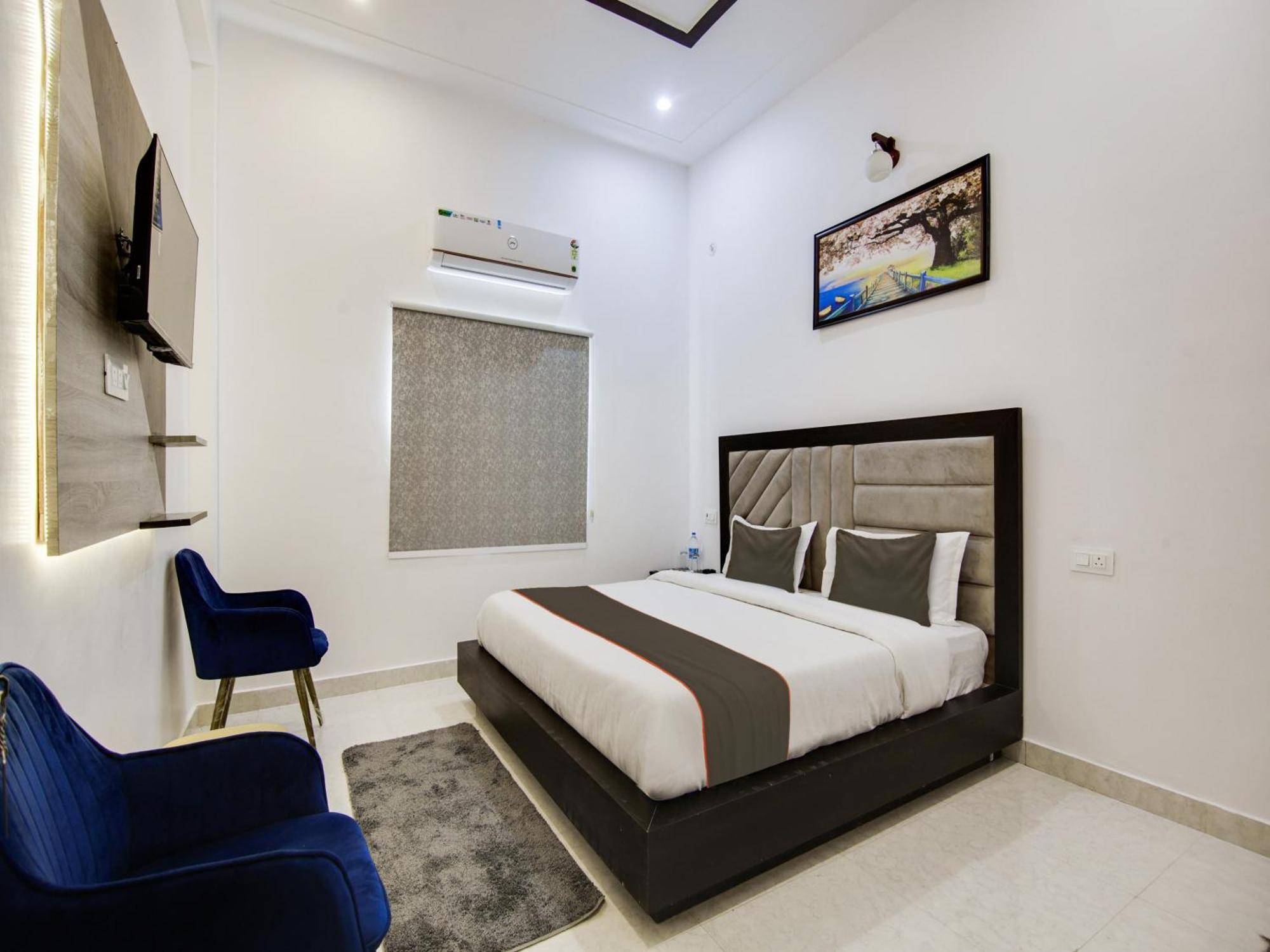 The Nines Hotel & Restro ไนนิตาล ภายนอก รูปภาพ